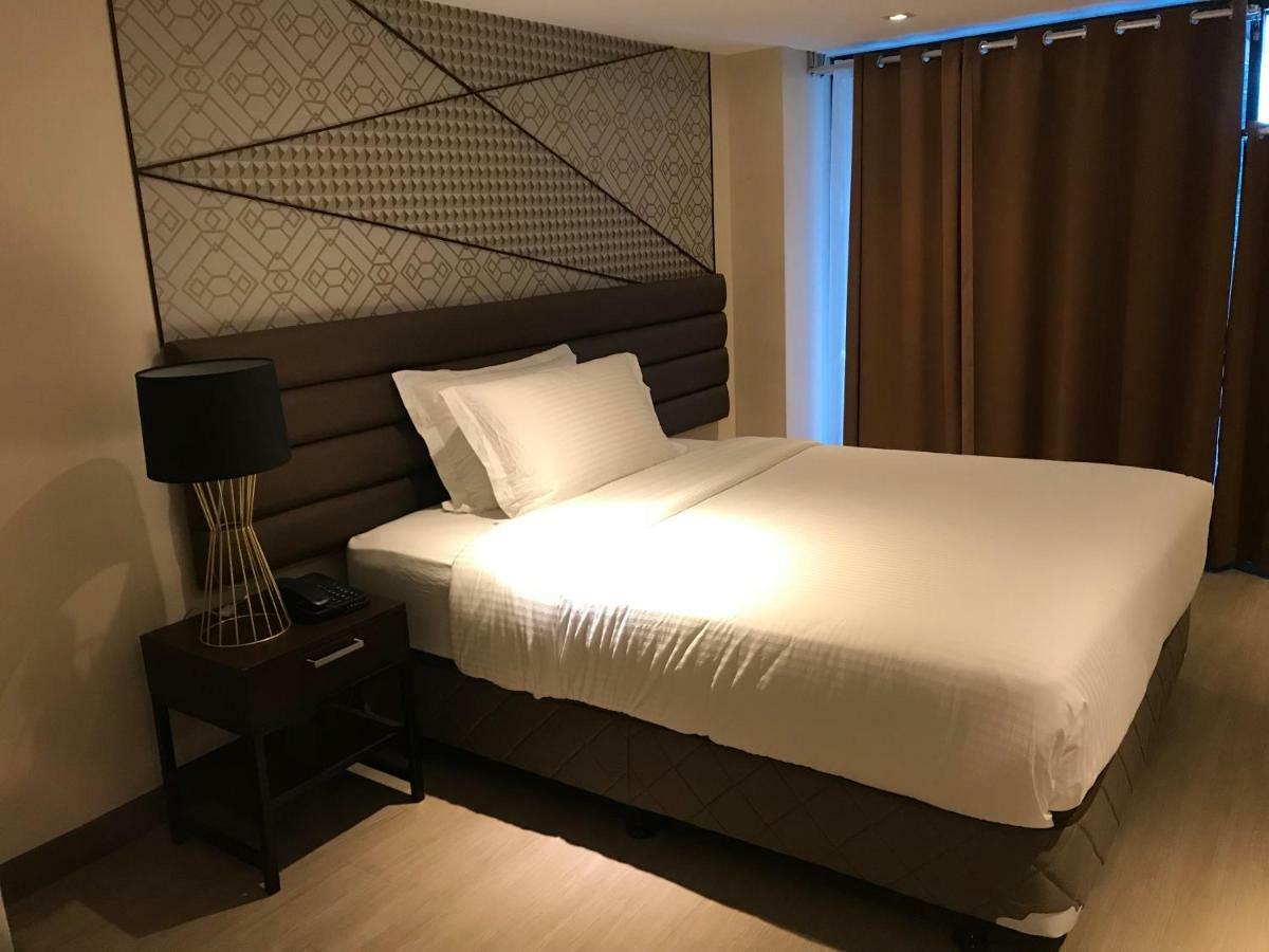 Maxx Hotel Ortigas Pasig City エクステリア 写真