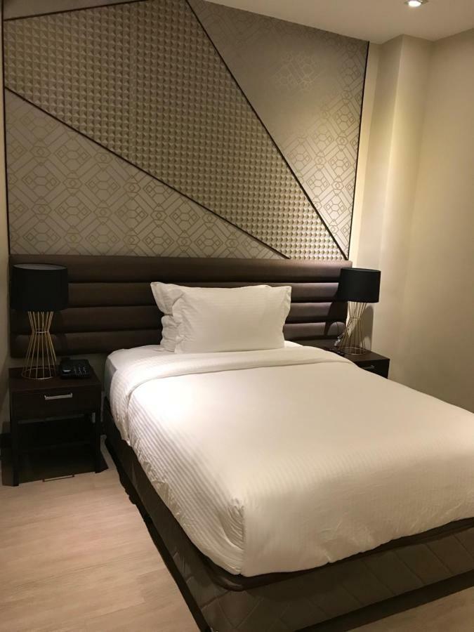 Maxx Hotel Ortigas Pasig City エクステリア 写真
