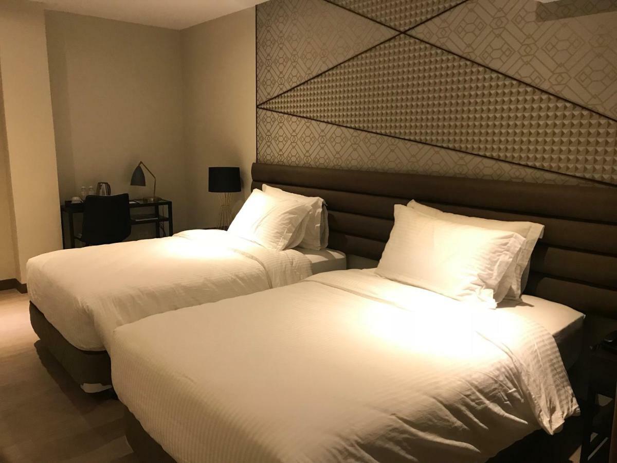 Maxx Hotel Ortigas Pasig City エクステリア 写真