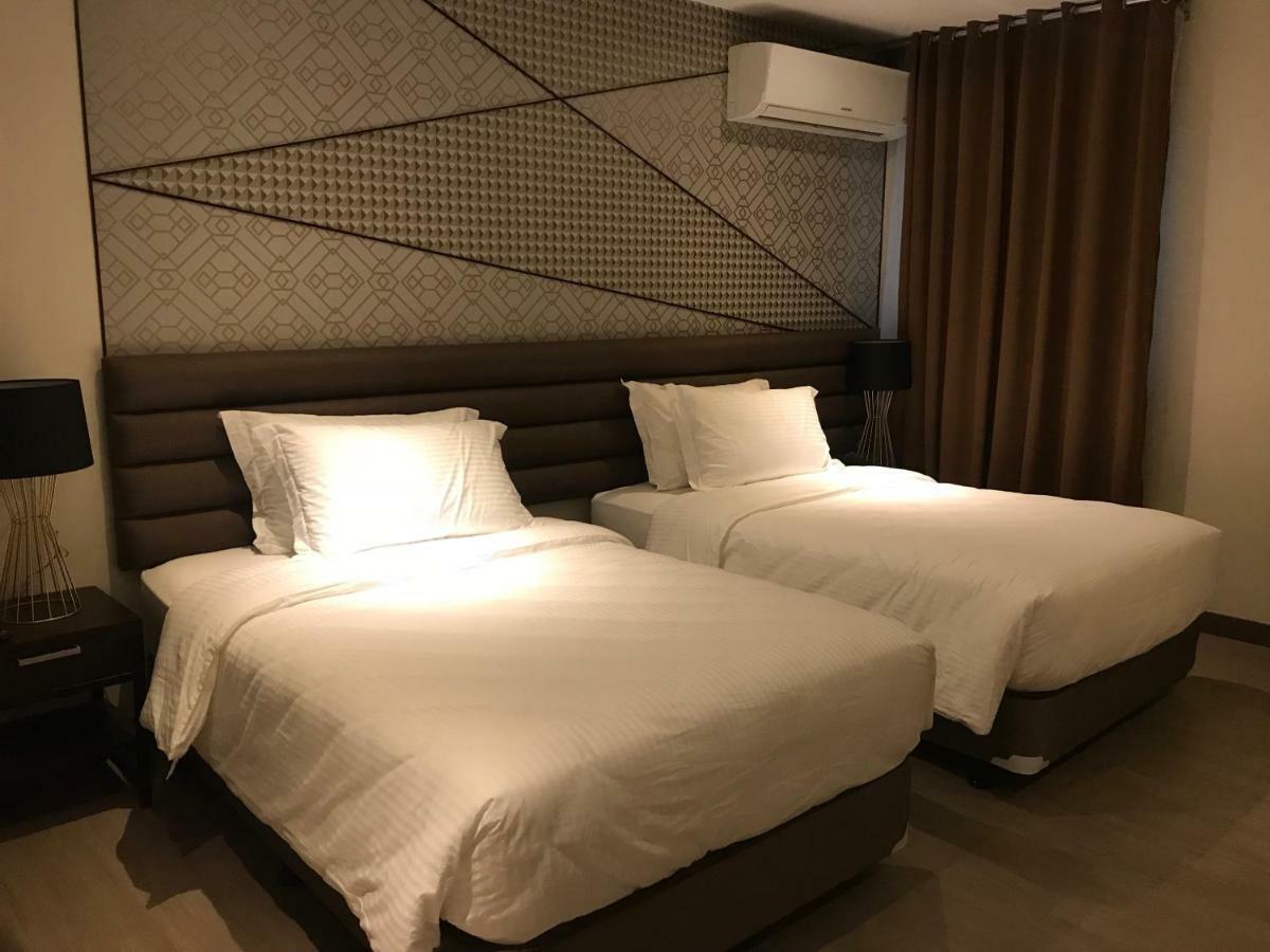 Maxx Hotel Ortigas Pasig City エクステリア 写真
